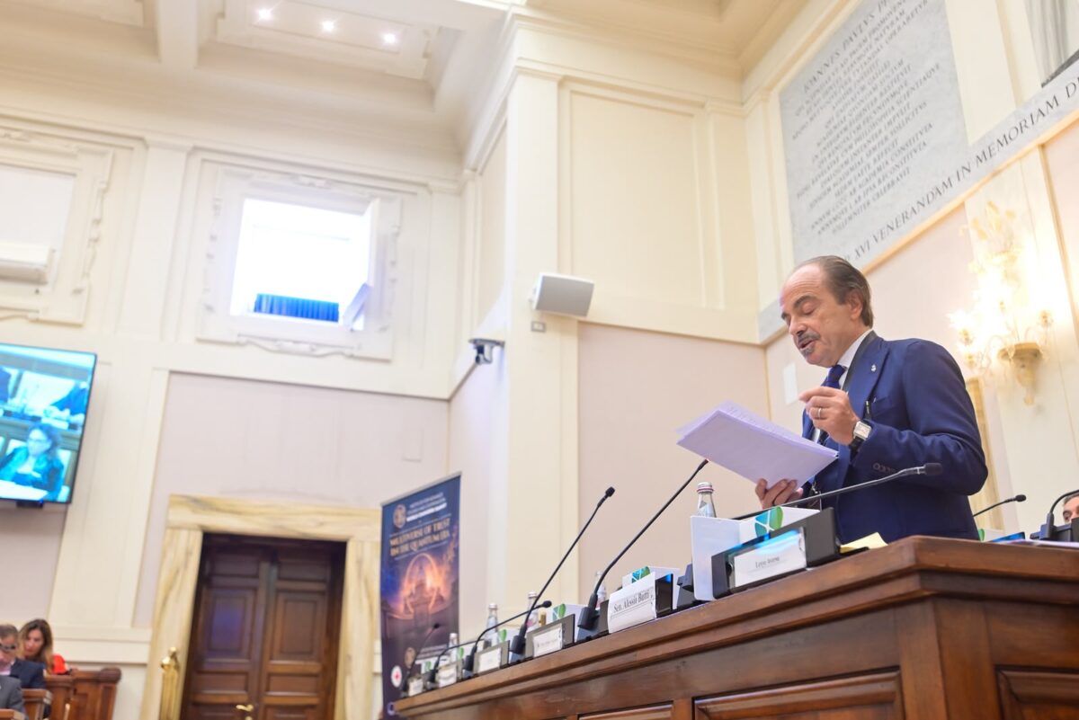 IA e quantum, Butti dal Vaticano: “La sfida è la sovranità tecnologica”. E riceve la medaglia Magnifica Humanitas IA e quantum, Butti dal Vaticano: “La sfida è la sovranità tecnologica”. E riceve la medaglia Magnifica Humanitas