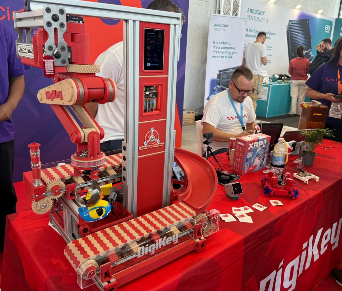 Robot umanonidi e start up. Boom di presenze al Gazometro per il Maker Faire Rome: l’innovazione incontra la creatività