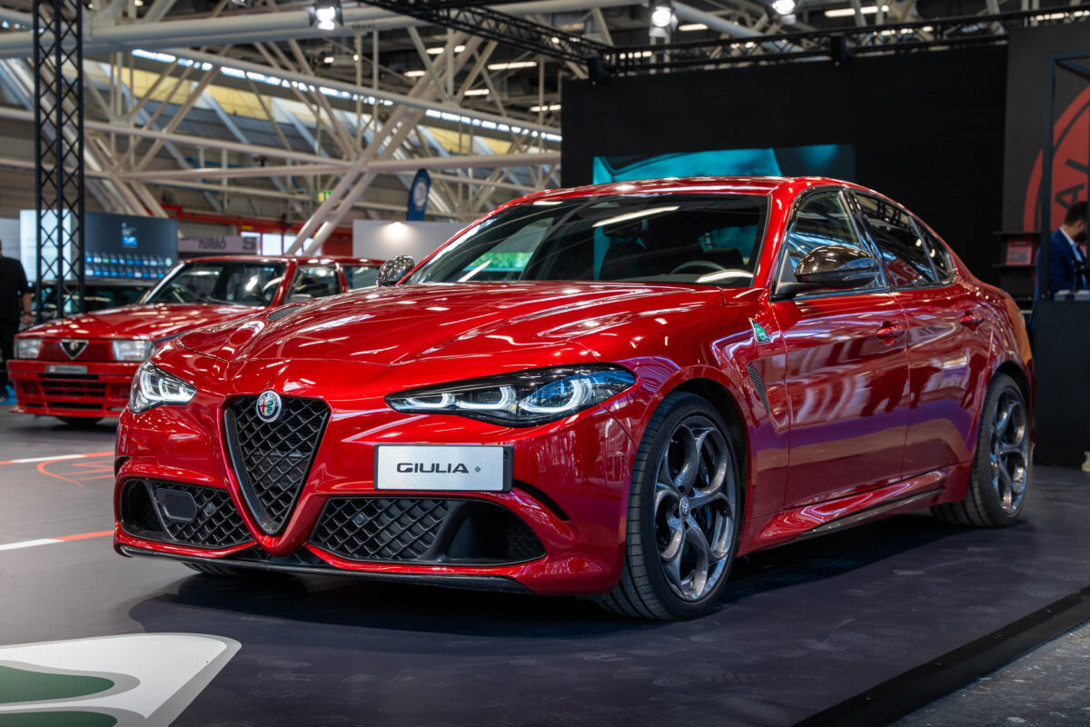 Auto e Moto d’Epoca 2026: debutta il libro dedicato all’Alfa Romeo Giulia Auto e Moto d’Epoca 2026: debutta il libro dedicato all’Alfa Romeo Giulia