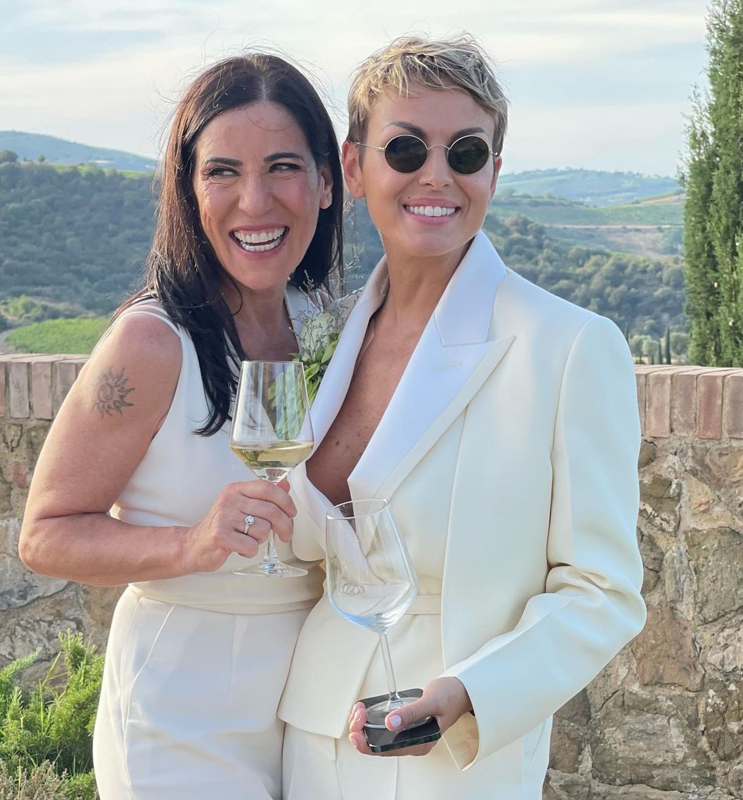 Paola Turci torna alla discografia: l’amore, il divorzio dalla Pascale e la politica che non le piace. Da vivo a Roma il 3 dicembre Paola Turci torna alla discografia: l’amore, il divorzio dalla Pascale e la politica che non le piace. Da vivo a Roma il 3 dicembre