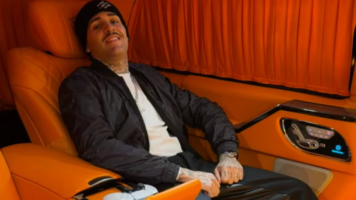 Le One, guadagni stellari per il rapper campano. Ricavi oltre i 450 mila euro Le One, guadagni stellari per il rapper campano. Ricavi oltre i 450 mila euro