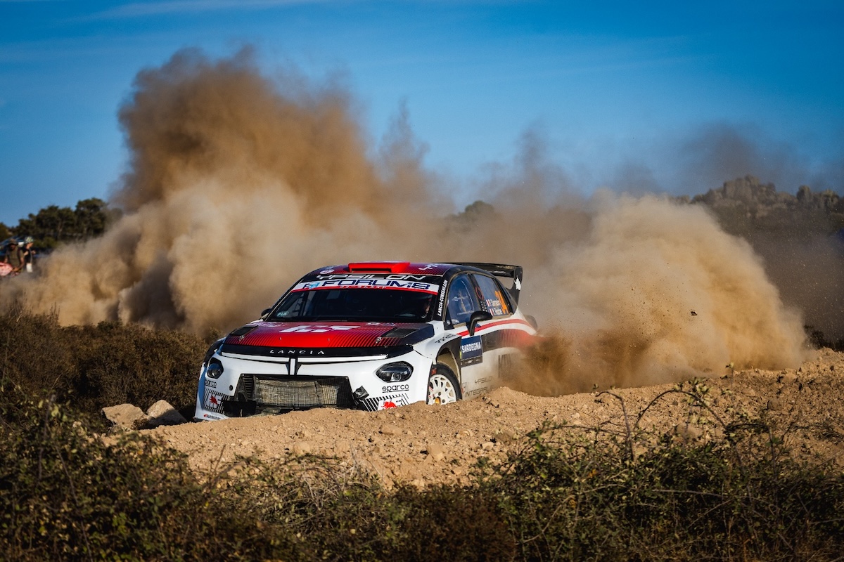 Lancia chiude il WRC in Sardegna, Sarrazin sorprende in WRC2 Lancia chiude il WRC in Sardegna, Sarrazin sorprende in WRC2