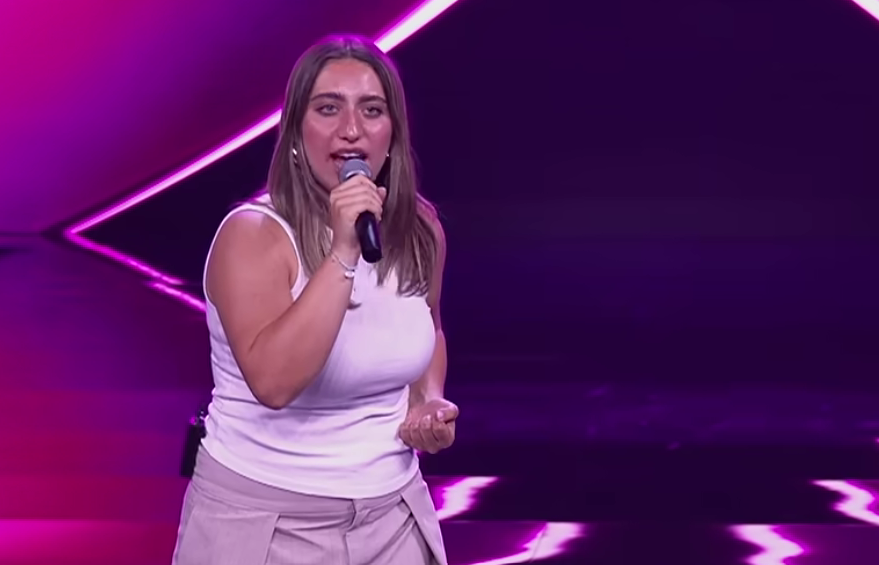 X Factor, Patrizia canta “You make me feel like a natural woman” di Aretha Franklin e strega ancora una volta il pubblico- VIDEO
