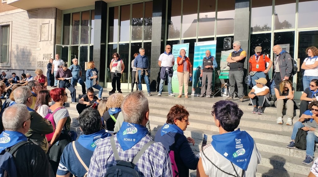 Sabato Blu: Roma fa un passo avanti per l’ambiente con 15 percorsi a piedi Sabato Blu: Roma fa un passo avanti per l’ambiente con 15 percorsi a piedi